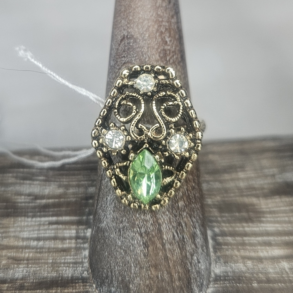 Vintage UV Reactive Green Filigree Cocktail Ring - Adjustable EUC Glow Neon